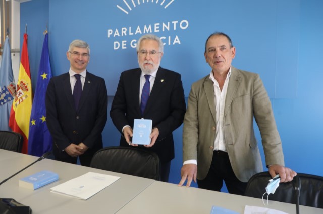 O Parlamento publica o Código Parlamentario de Galicia